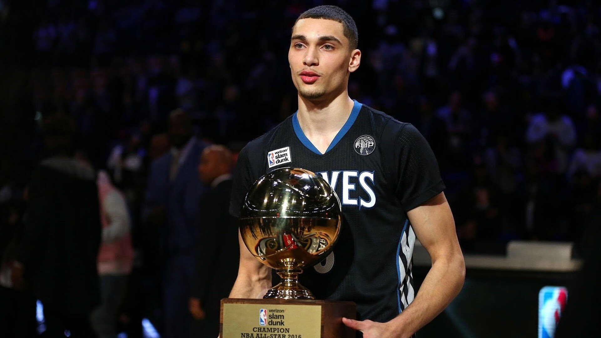 当公牛翻盘快船,马克西已在西甲德比接管比赛,体育的平行宇宙与英雄叙事